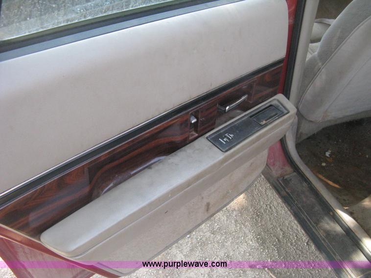 image for item D8460 1999 Buick LeSabre Custom