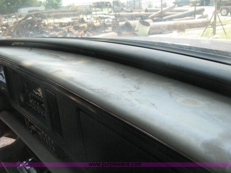 image for item D8460 1999 Buick LeSabre Custom