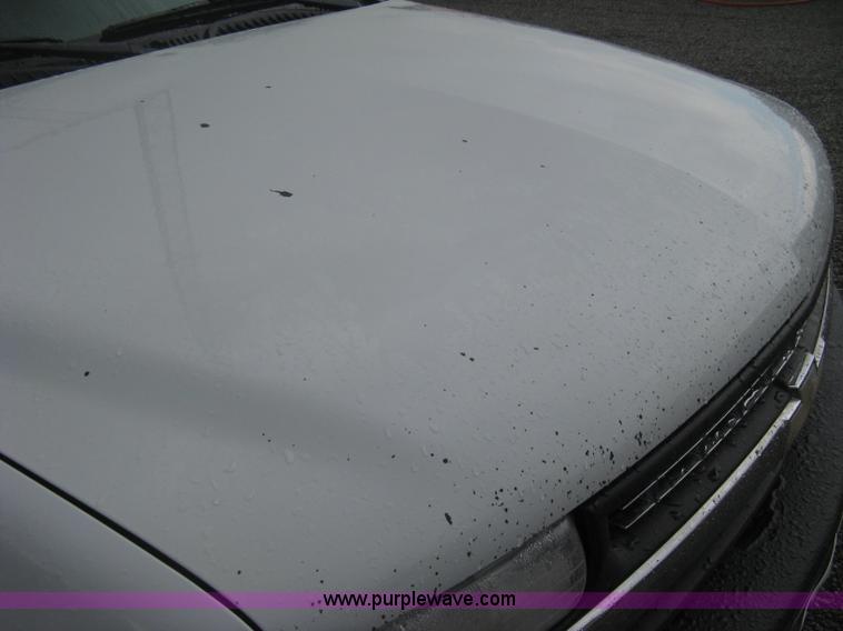 image for item D8472 2000 Chevrolet Silverado 1500 LS Ext. Cab pickup truck