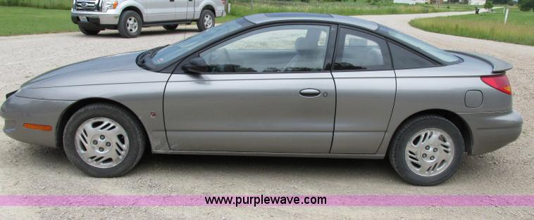 image for item F5149 1999 Saturn SC2