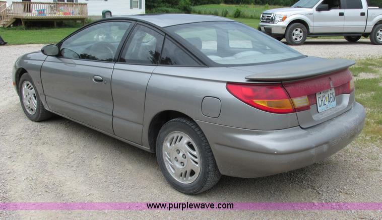 image for item F5149 1999 Saturn SC2