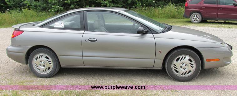 image for item F5149 1999 Saturn SC2