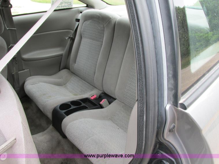 image for item F5149 1999 Saturn SC2