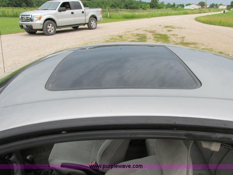 image for item F5149 1999 Saturn SC2