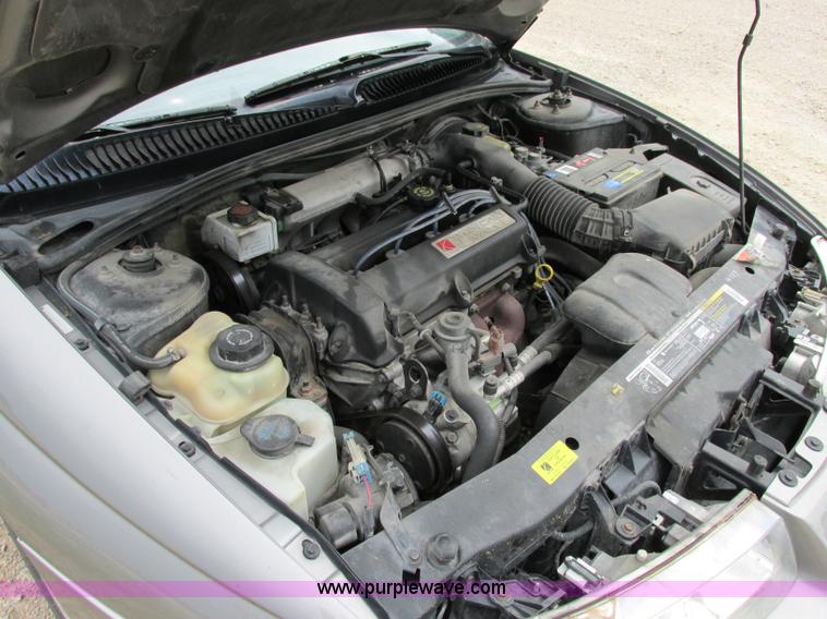image for item F5149 1999 Saturn SC2