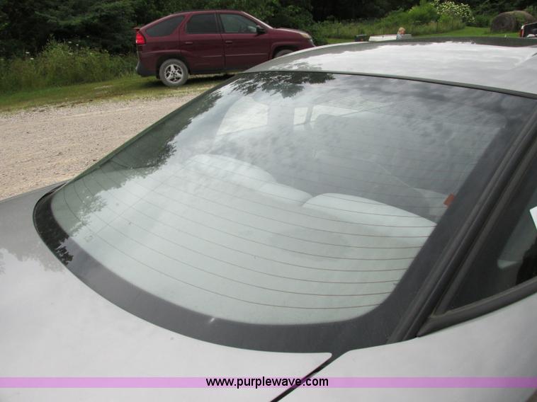 image for item F5149 1999 Saturn SC2