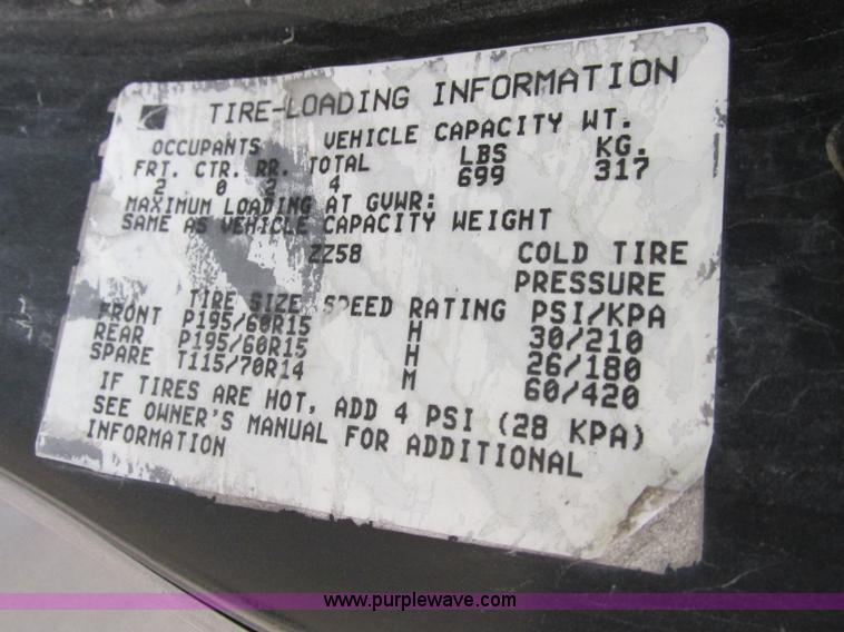 image for item F5149 1999 Saturn SC2