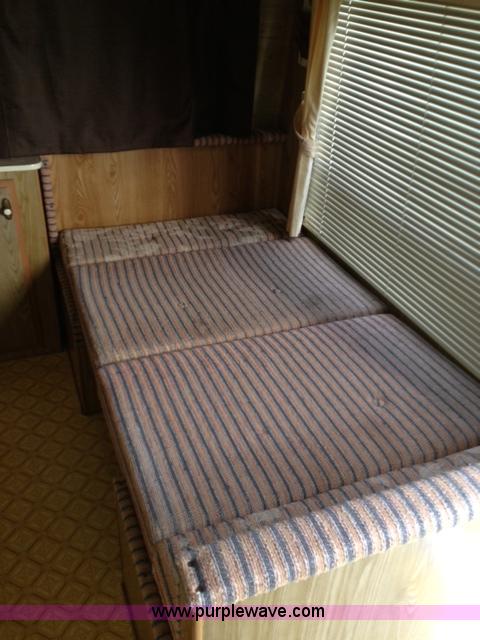 image for item F5172 1987 Fleetwood Prowler Lynx 25' camper