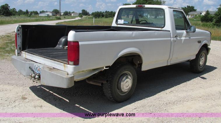 image for item F5173 1996 Ford F250 XL HD pickup truck