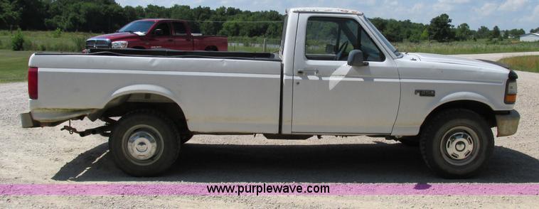 image for item F5173 1996 Ford F250 XL HD pickup truck