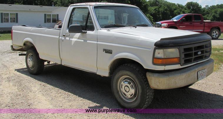 image for item F5173 1996 Ford F250 XL HD pickup truck