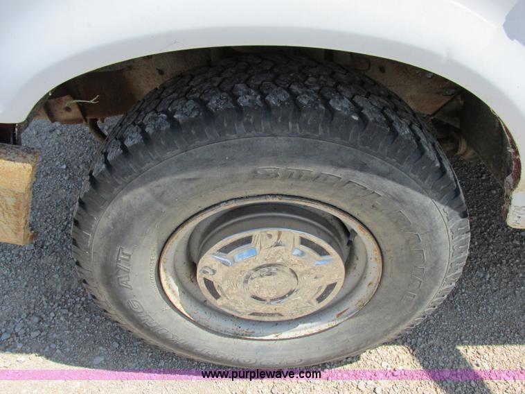 image for item F5173 1996 Ford F250 XL HD pickup truck