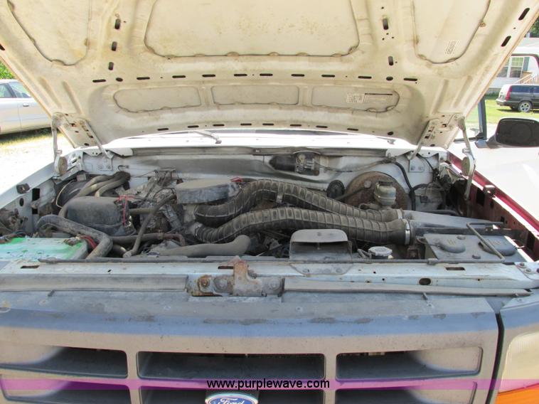 image for item F5173 1996 Ford F250 XL HD pickup truck