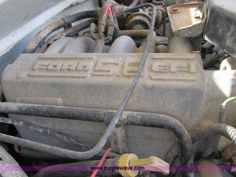 image for item F5173 1996 Ford F250 XL HD pickup truck