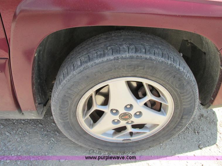 image for item F5174 2003 Pontiac Aztek SUV