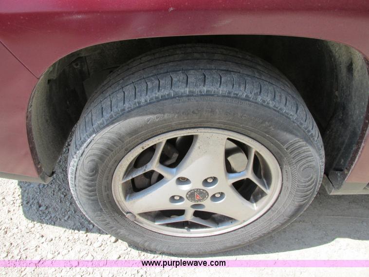 image for item F5174 2003 Pontiac Aztek SUV