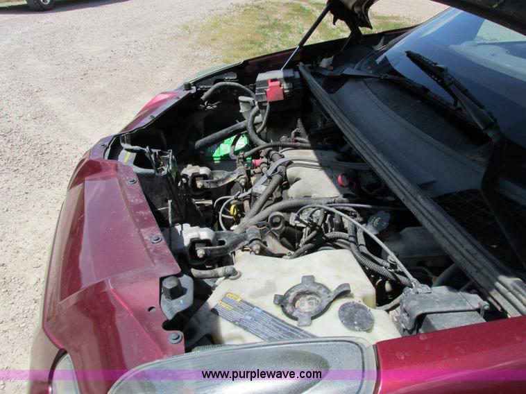 image for item F5174 2003 Pontiac Aztek SUV