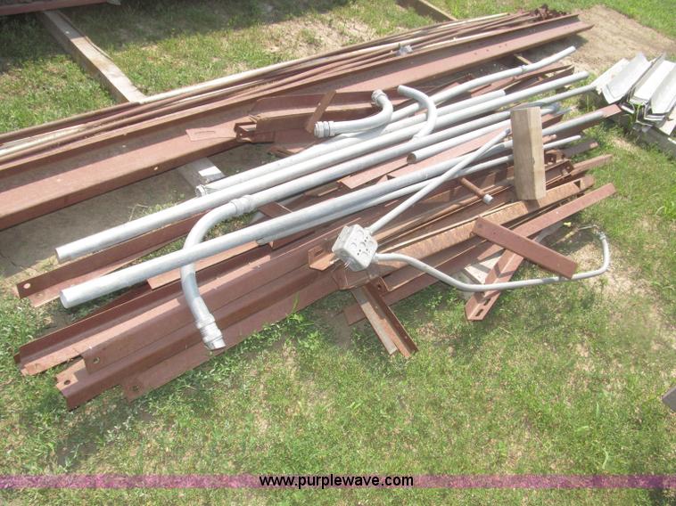 image for item F7043 80'L x 75'W x 16'H red iron