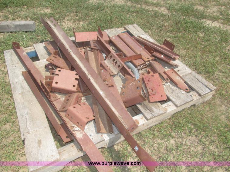 image for item F7043 80'L x 75'W x 16'H red iron