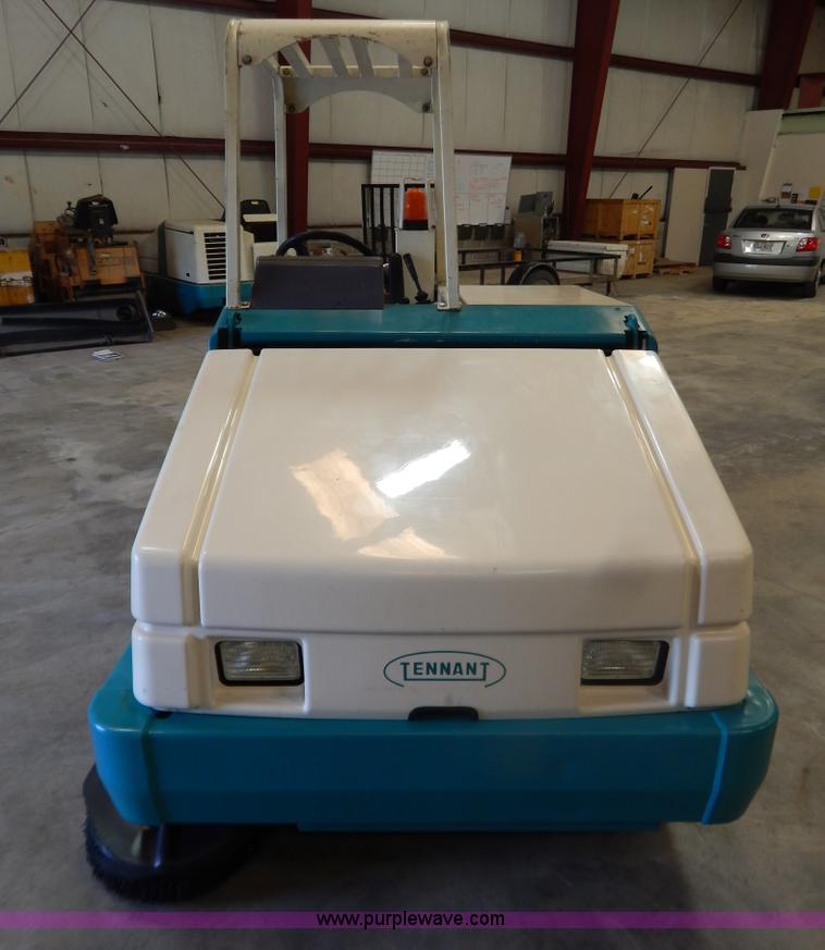 image for item G3288 Tennant 6550 power sweeper