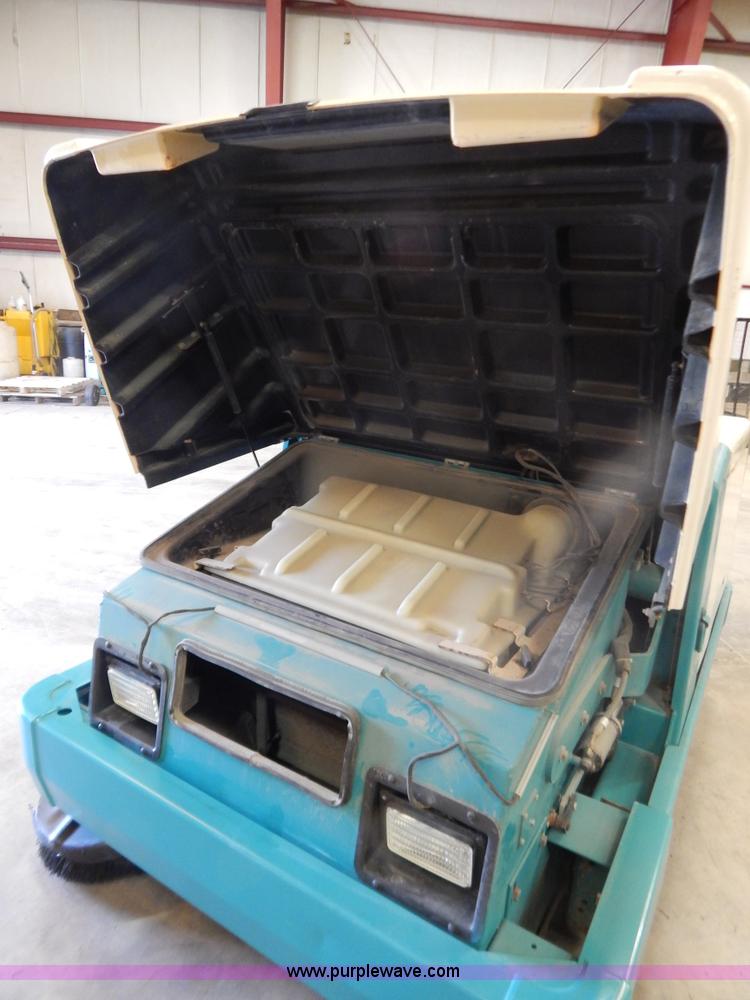 image for item G3288 Tennant 6550 power sweeper