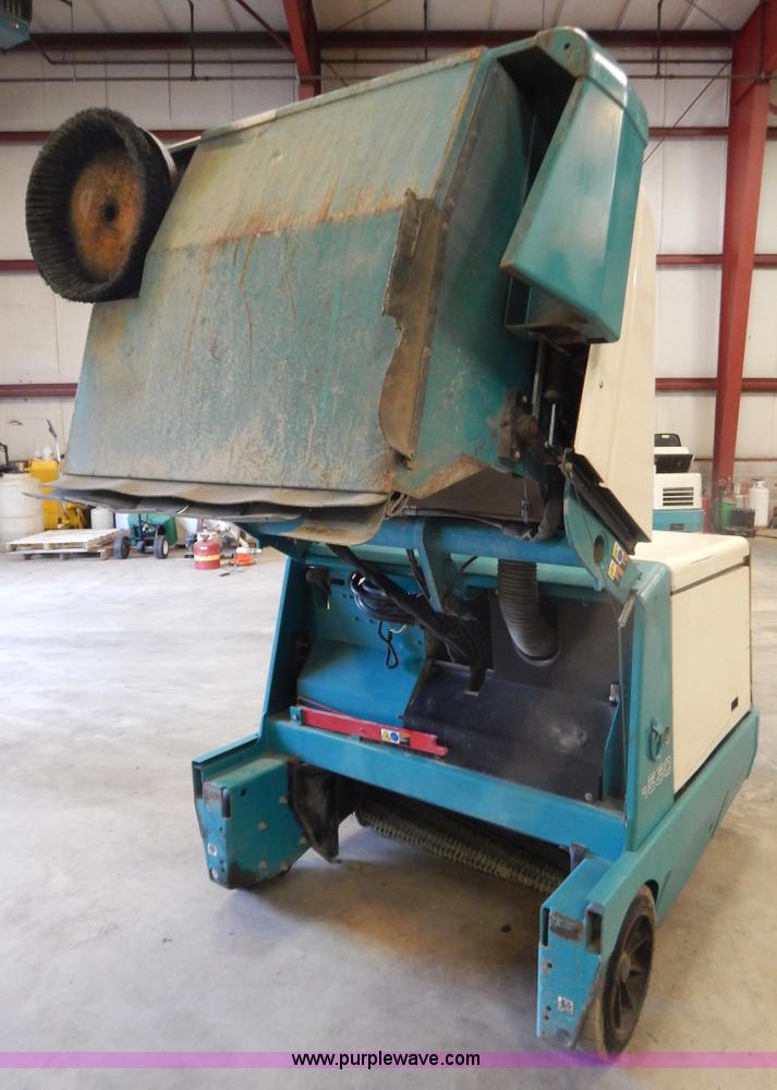image for item G3288 Tennant 6550 power sweeper