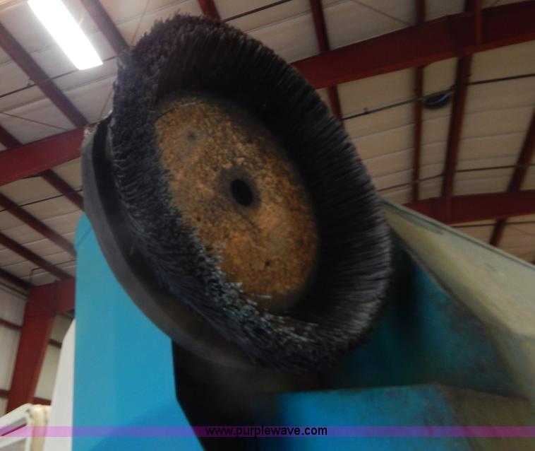 image for item G3288 Tennant 6550 power sweeper