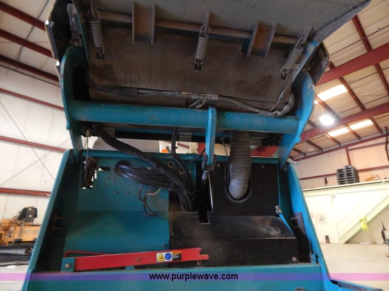 image for item G3288 Tennant 6550 power sweeper