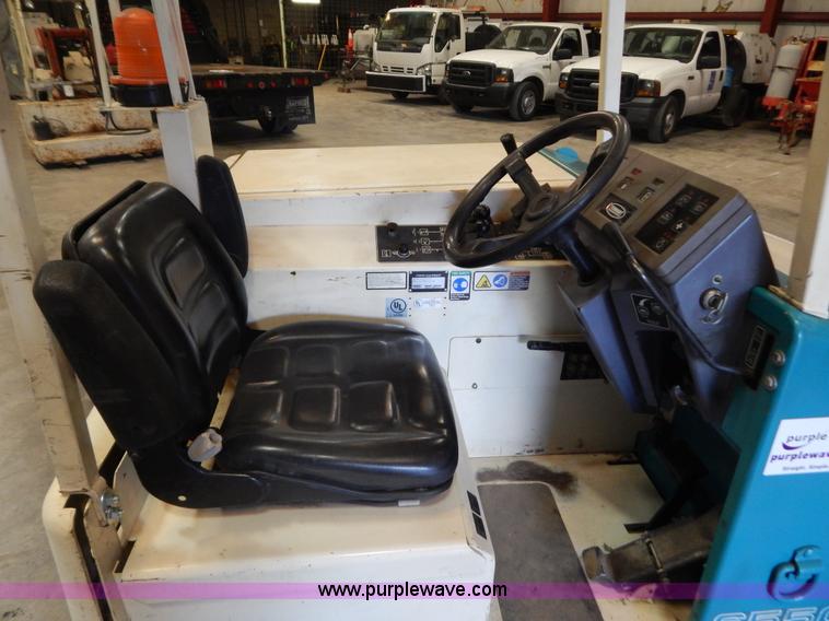 image for item G3288 Tennant 6550 power sweeper