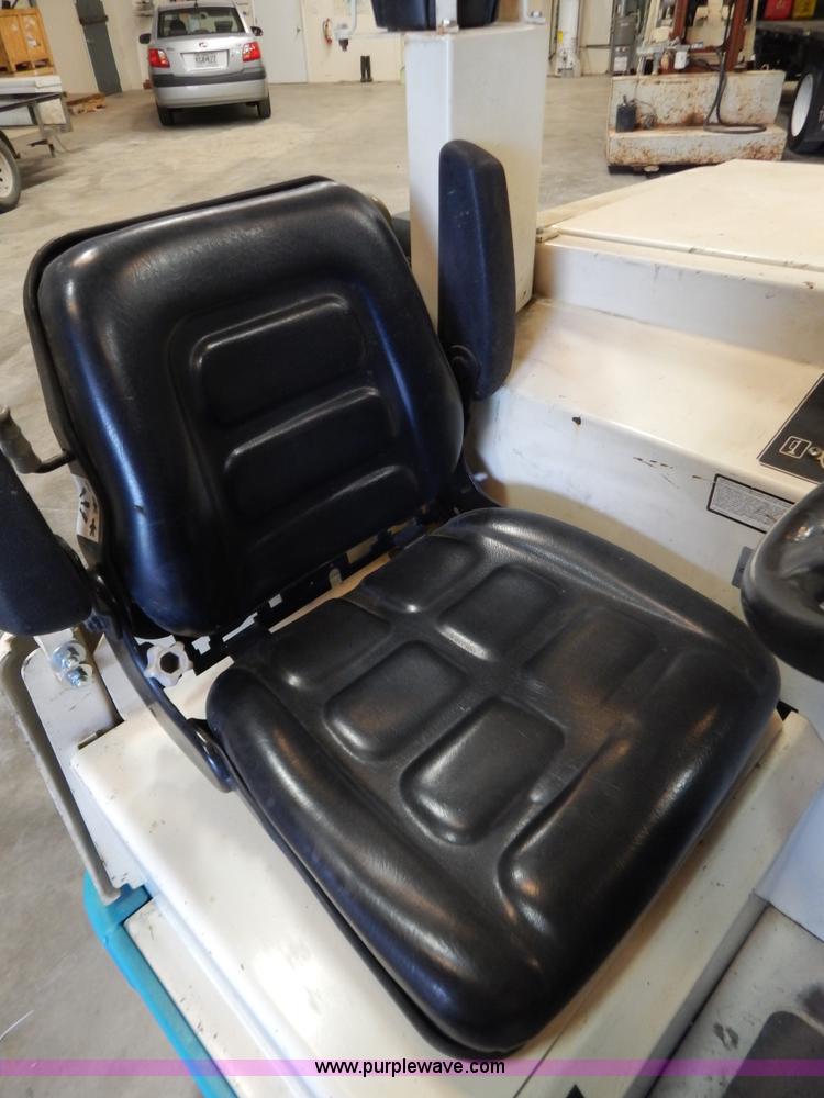 image for item G3288 Tennant 6550 power sweeper