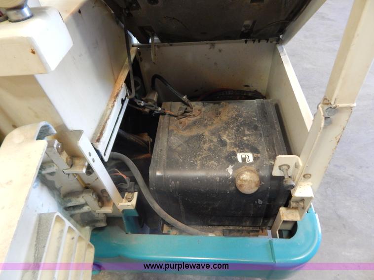 image for item G3288 Tennant 6550 power sweeper