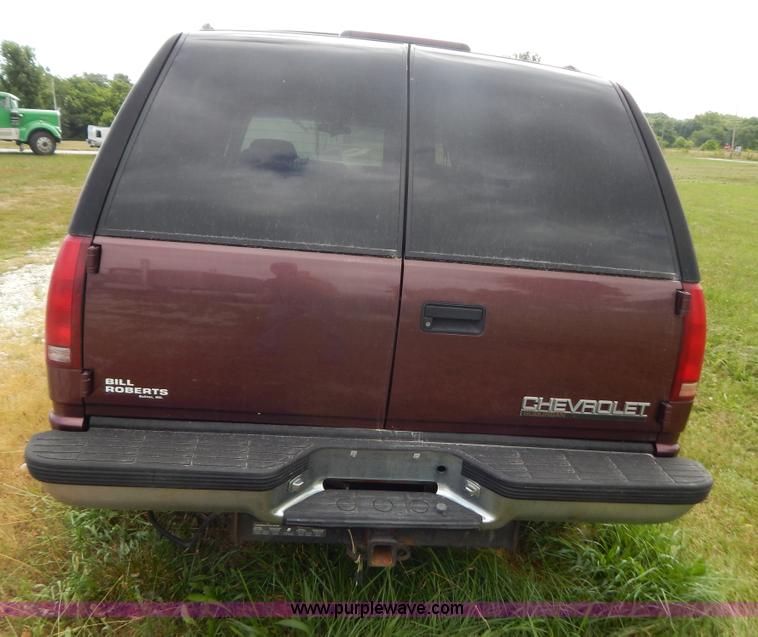 image for item G3315 1997 Chevrolet Suburban 1500 SUV
