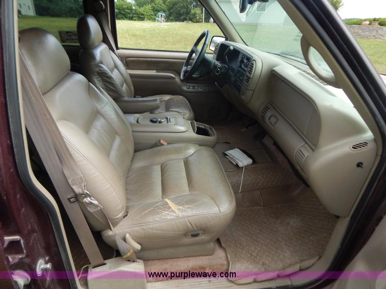 image for item G3315 1997 Chevrolet Suburban 1500 SUV