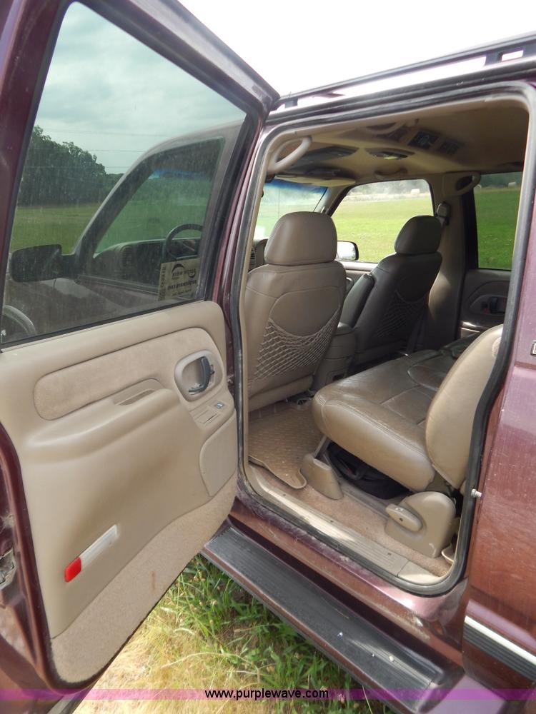 image for item G3315 1997 Chevrolet Suburban 1500 SUV