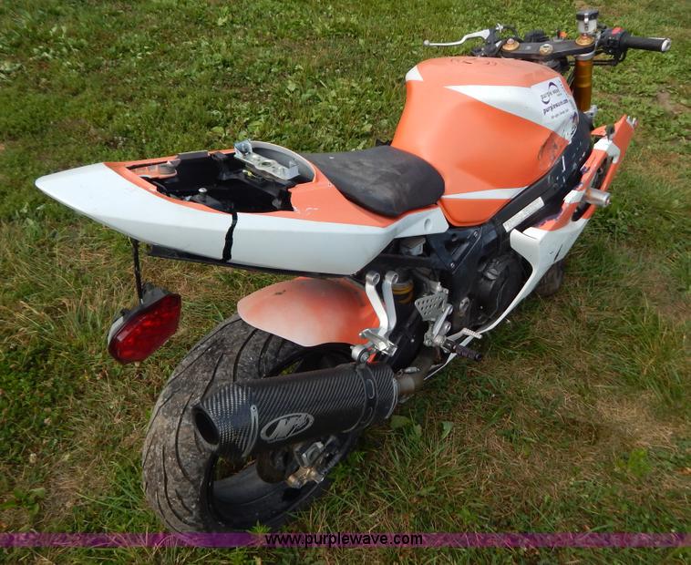 image for item G3317 2004 Suzuki G5X R1000 motorcycle