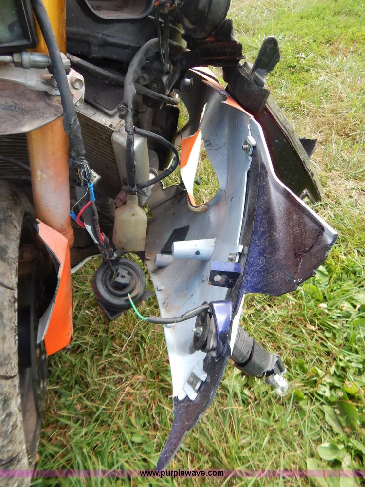 image for item G3317 2004 Suzuki G5X R1000 motorcycle