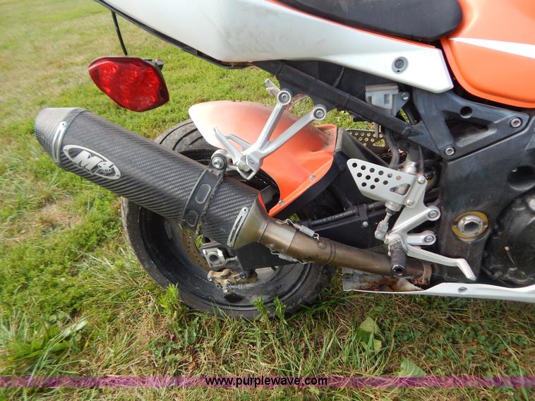 image for item G3317 2004 Suzuki G5X R1000 motorcycle