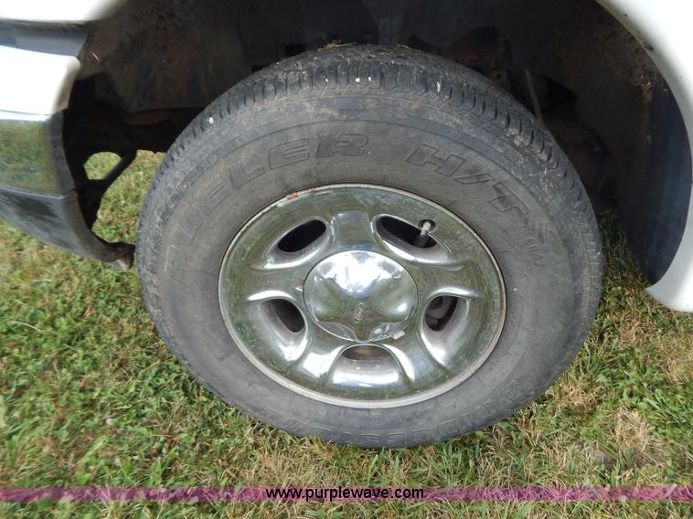 image for item G3320 2001 Ford F150 pickup truck