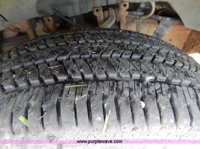 image for item G3320 2001 Ford F150 pickup truck