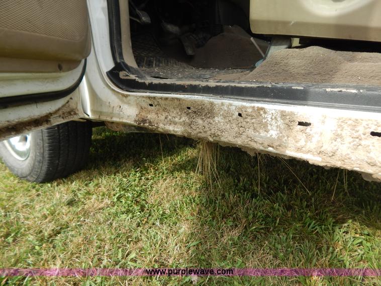 image for item G3320 2001 Ford F150 pickup truck