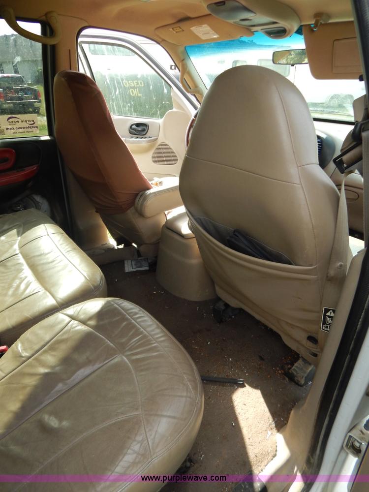 image for item G3320 2001 Ford F150 pickup truck