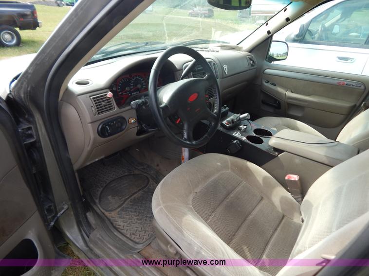 image for item G3321 2004 Ford Explorer XLT SUV