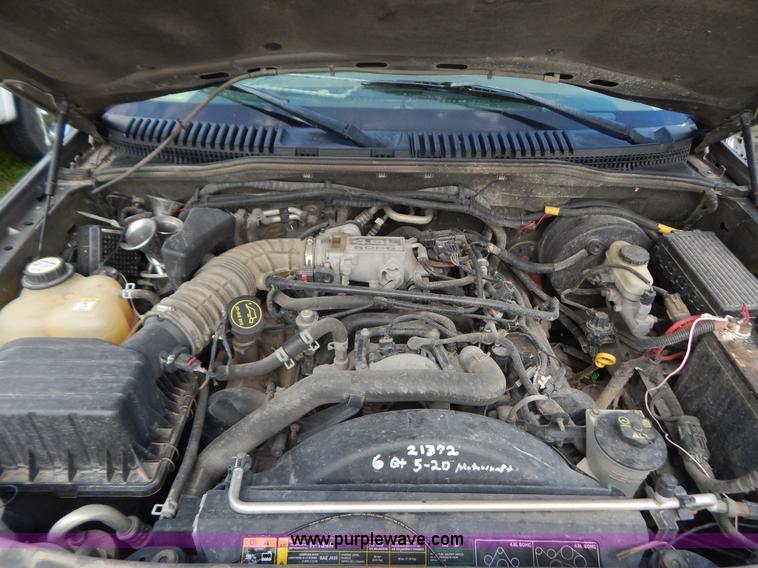 image for item G3321 2004 Ford Explorer XLT SUV