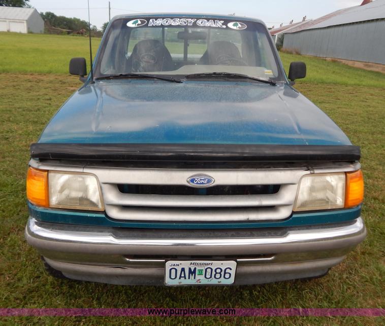 image for item G3322 1993 Ford Ranger STX pickup truck