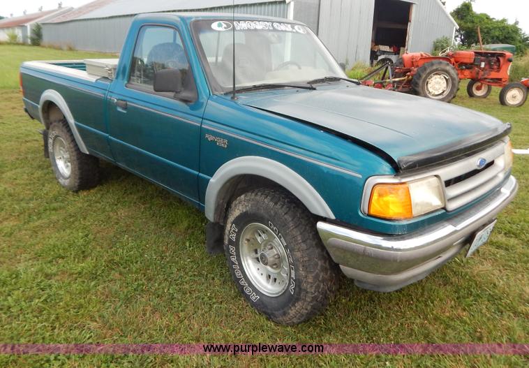 image for item G3322 1993 Ford Ranger STX pickup truck