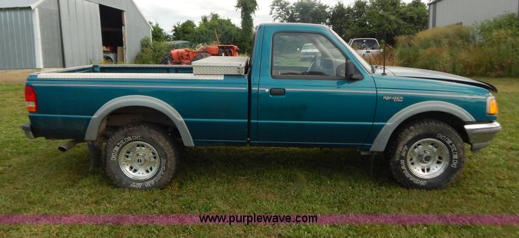 image for item G3322 1993 Ford Ranger STX pickup truck