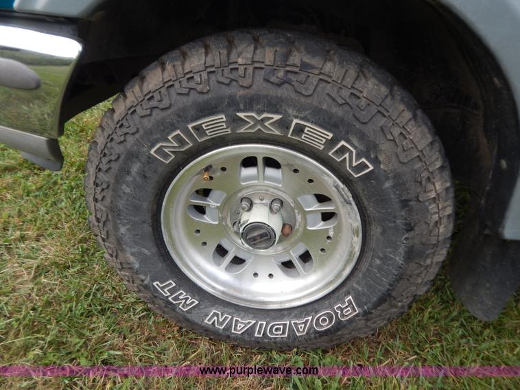 image for item G3322 1993 Ford Ranger STX pickup truck