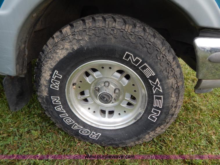 image for item G3322 1993 Ford Ranger STX pickup truck