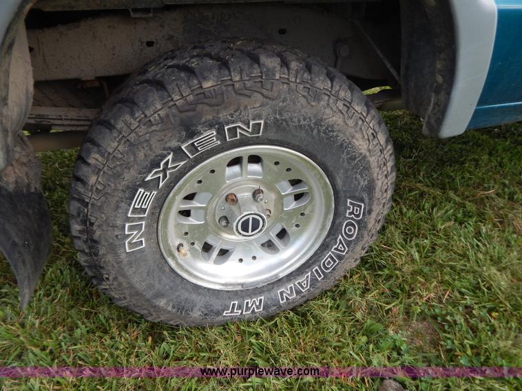 image for item G3322 1993 Ford Ranger STX pickup truck