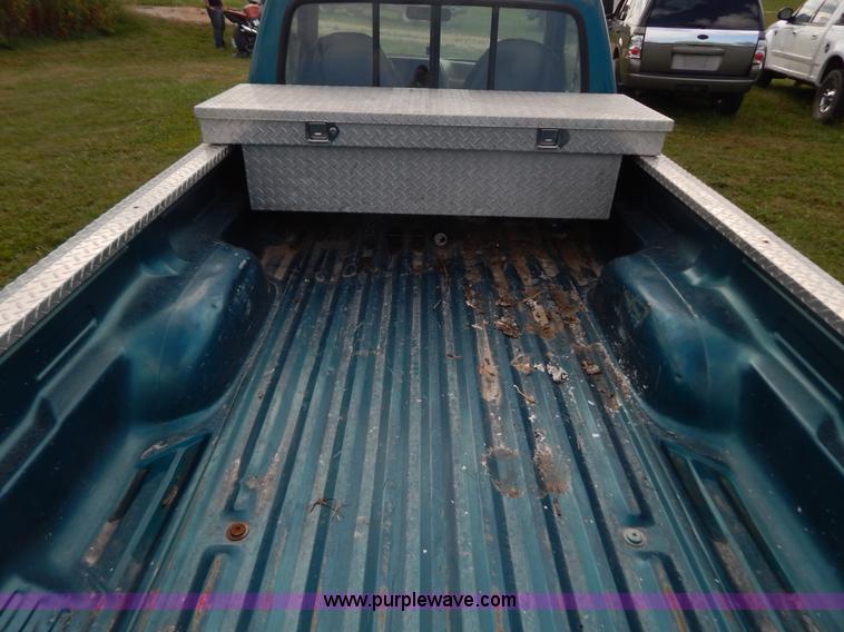 image for item G3322 1993 Ford Ranger STX pickup truck